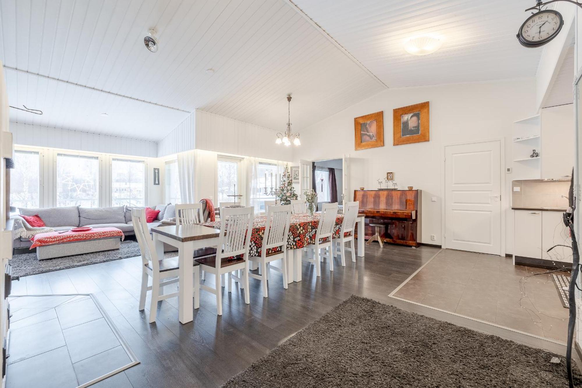 Riverside Home For Families - Beautiful House Near Santa Claus Village Rovaniemi Esterno foto